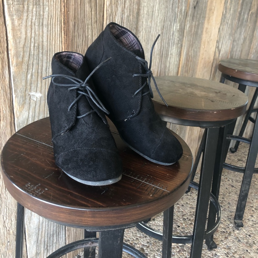 Forever Size 10 black wedges/booties worn once!!!